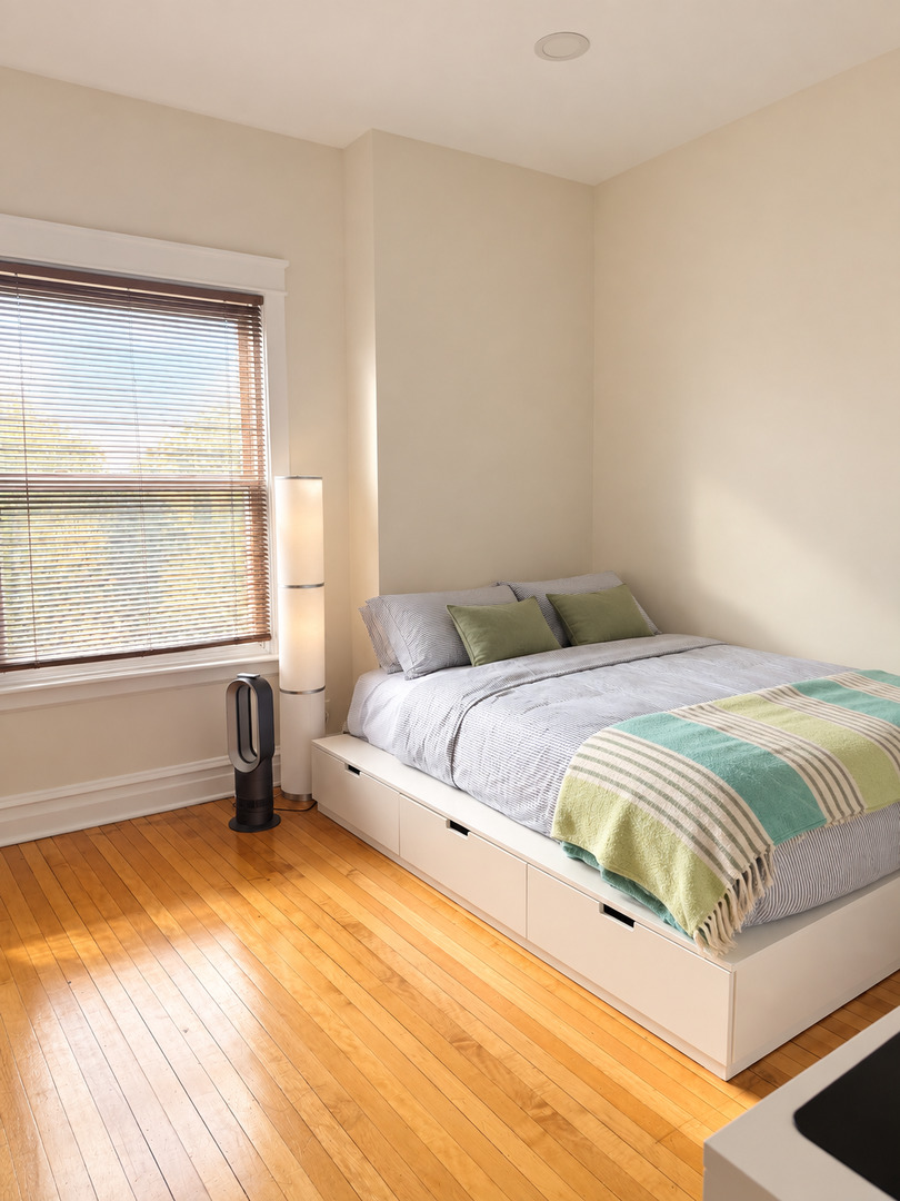 5415 N Wayne Avenue Property Photo 12