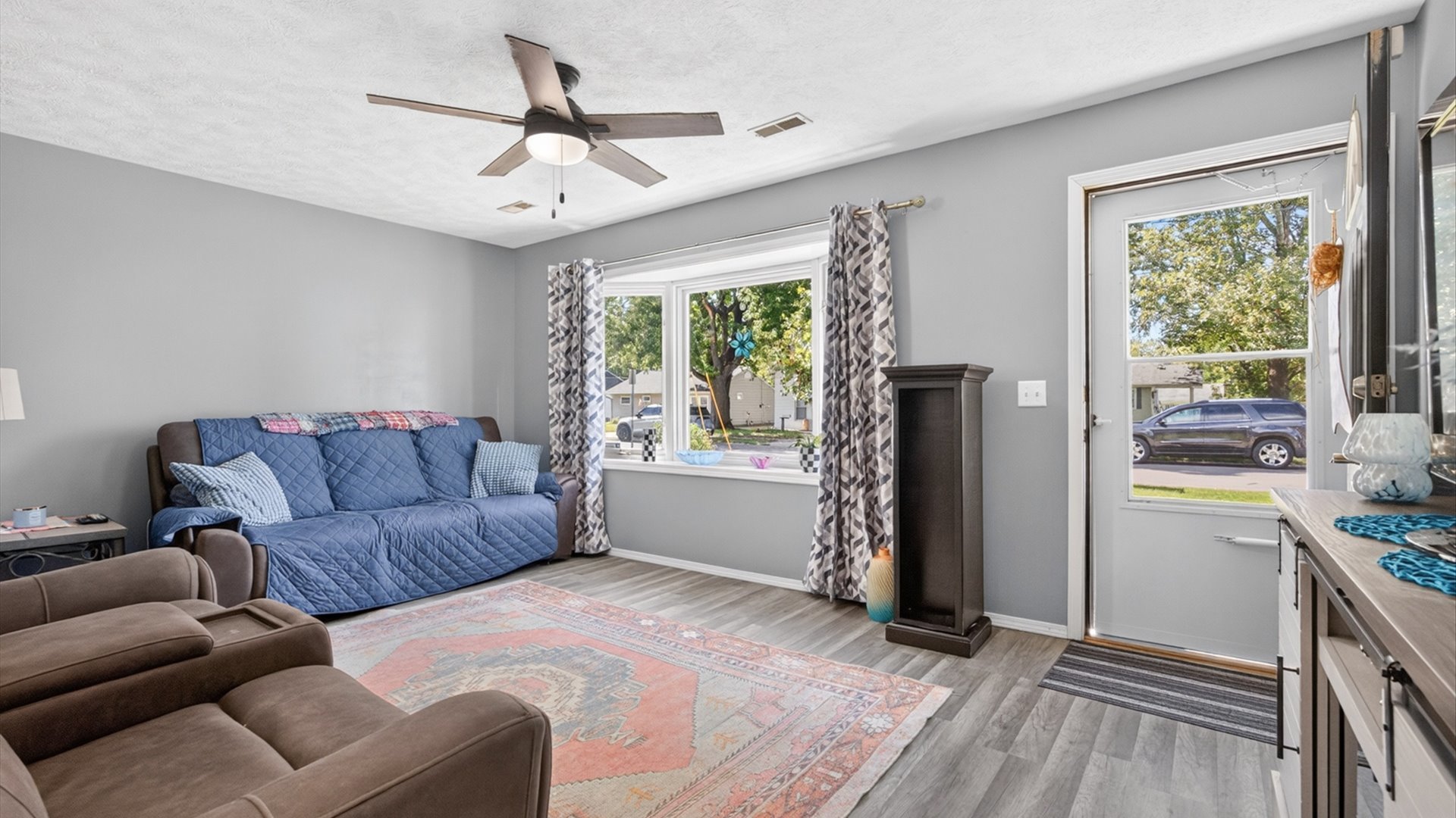 1121 N State Street Property Photo 4
