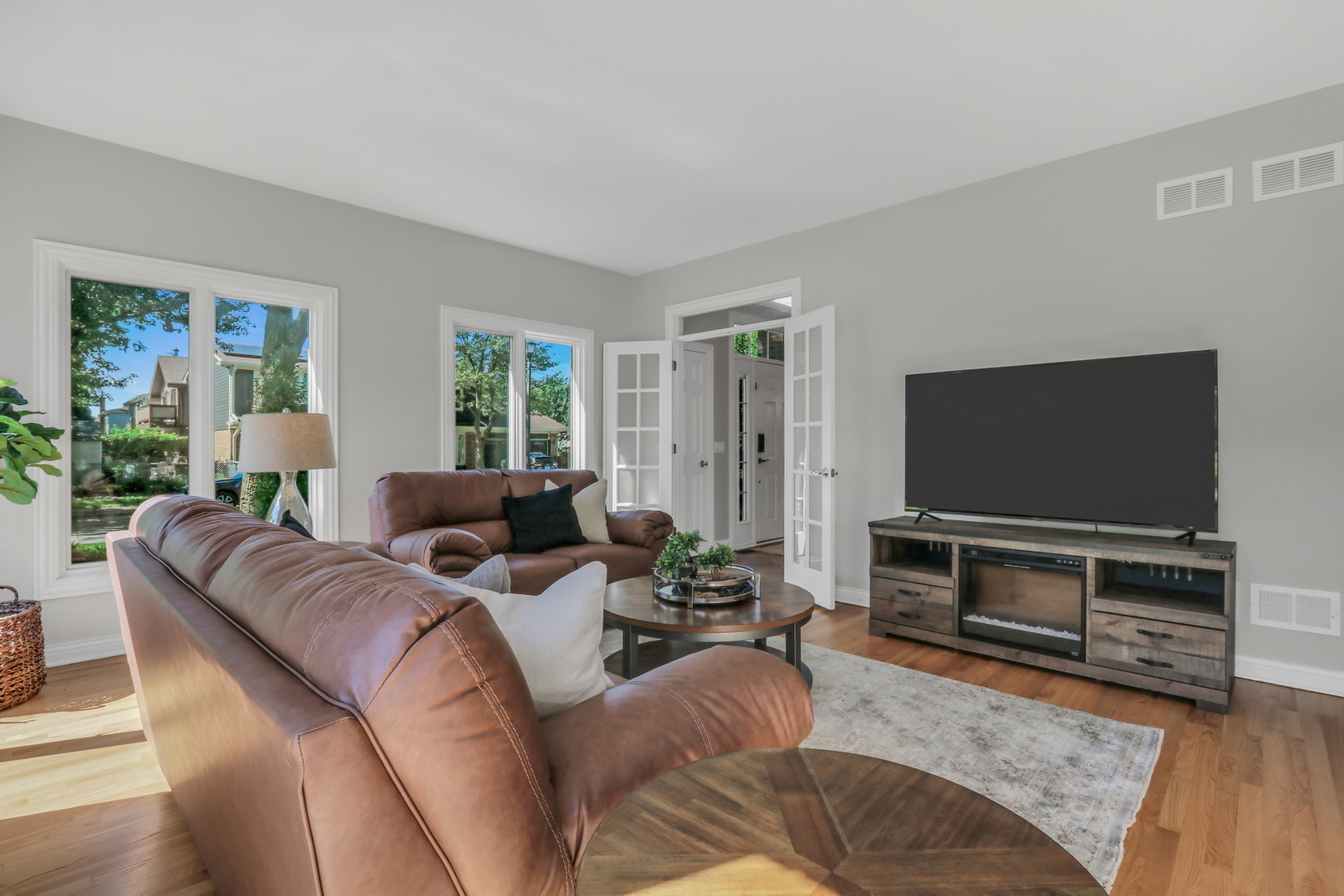 5153 Farwell Avenue Property Photo 10