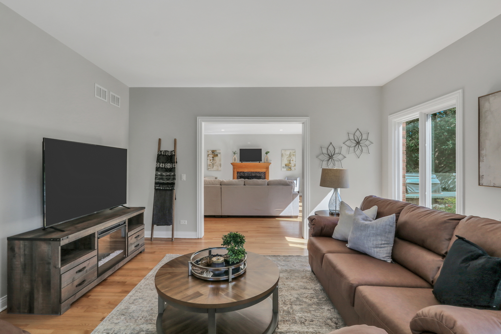 5153 Farwell Avenue Property Photo 11