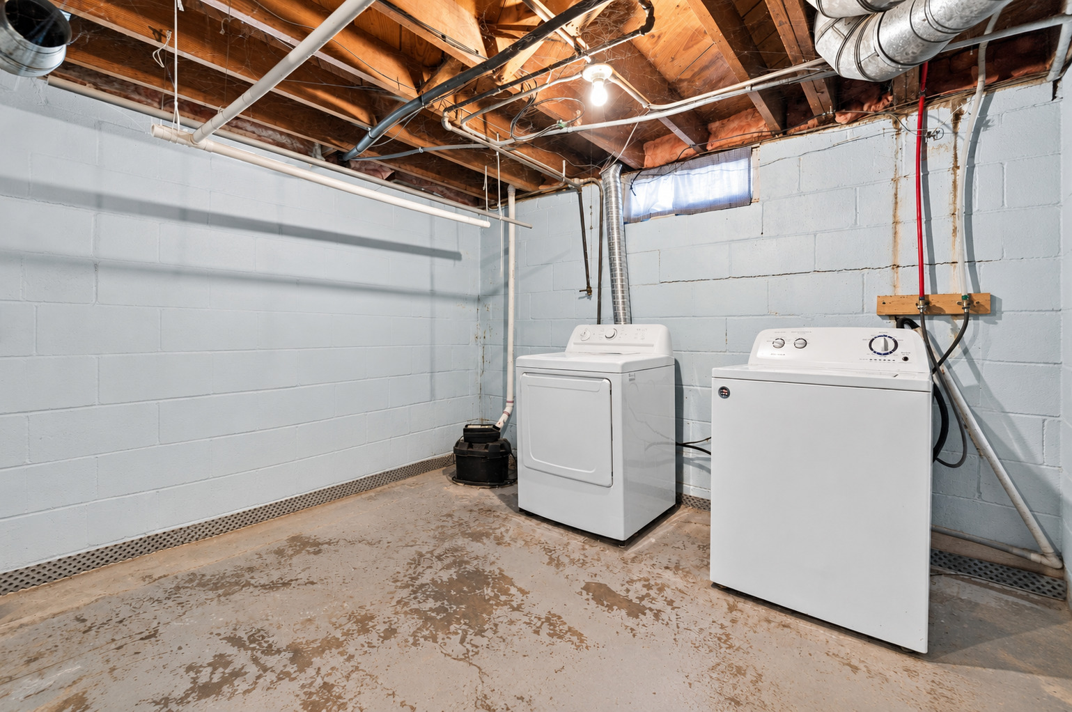 331 W 29th Street Property Photo 13