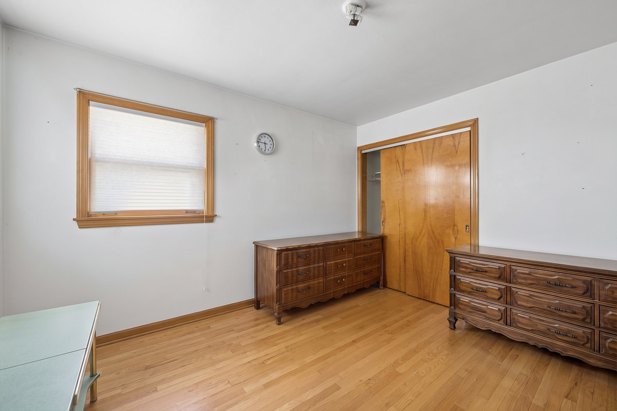 3974 N Oleander Avenue Property Photo 11