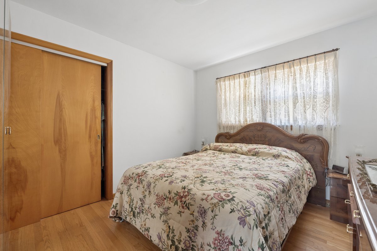 3974 N Oleander Avenue Property Photo 13