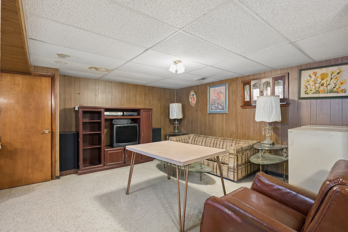 3974 N Oleander Avenue Property Photo 19