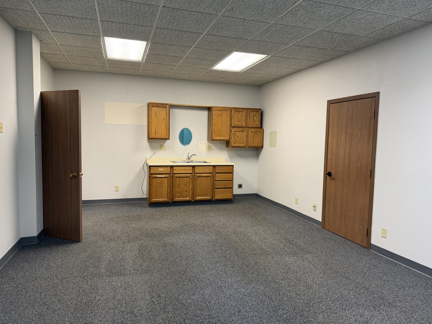 773 W Lincoln Boulevard 403 Property Photo 18