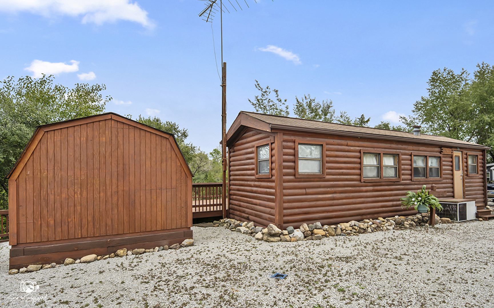 73 Lakeshore Drive Property Photo 2