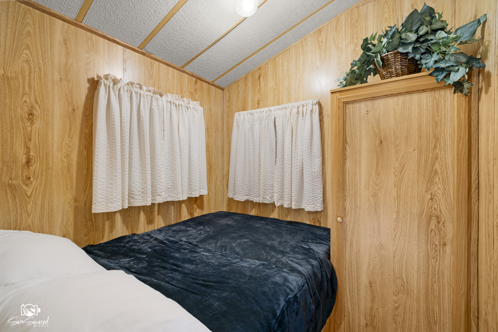 73 Lakeshore Drive Property Photo 13