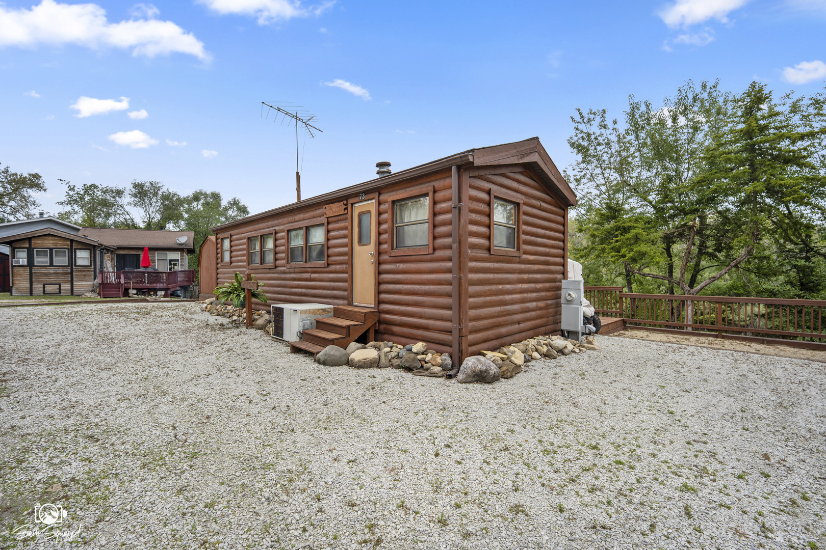 73 Lakeshore Drive Property Photo 21