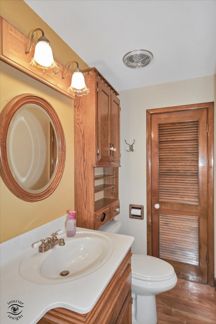 9953 S 82nd Court Property Photo 14