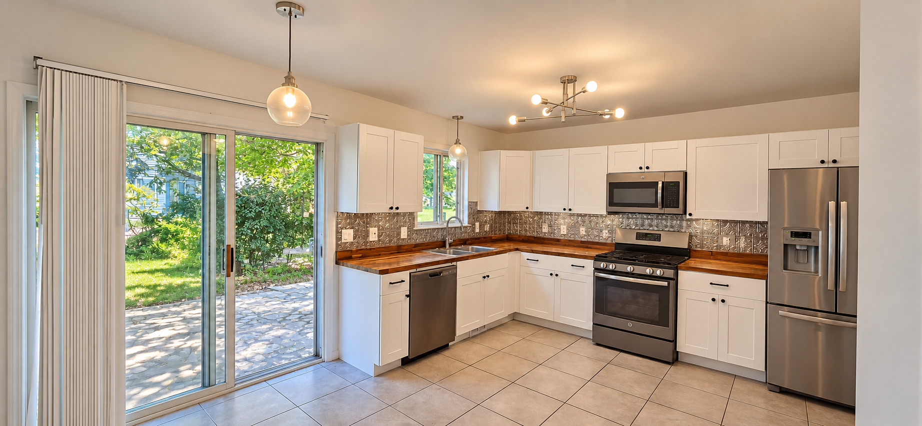 5511 Chantilly Circle Property Photo 4