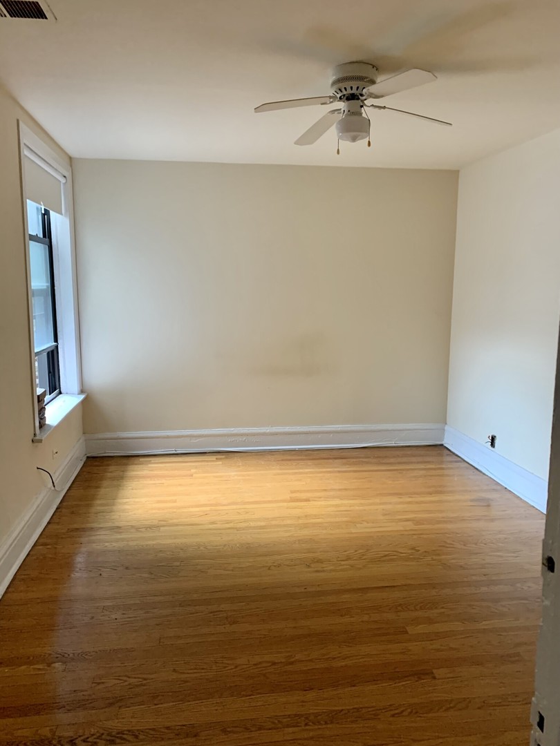 1000 W Argyle Street 2n Property Photo 8