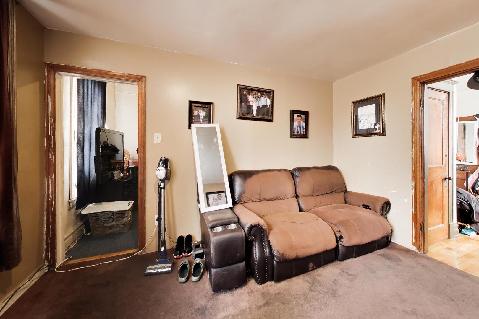 2625 S Central Park Avenue Property Photo 17