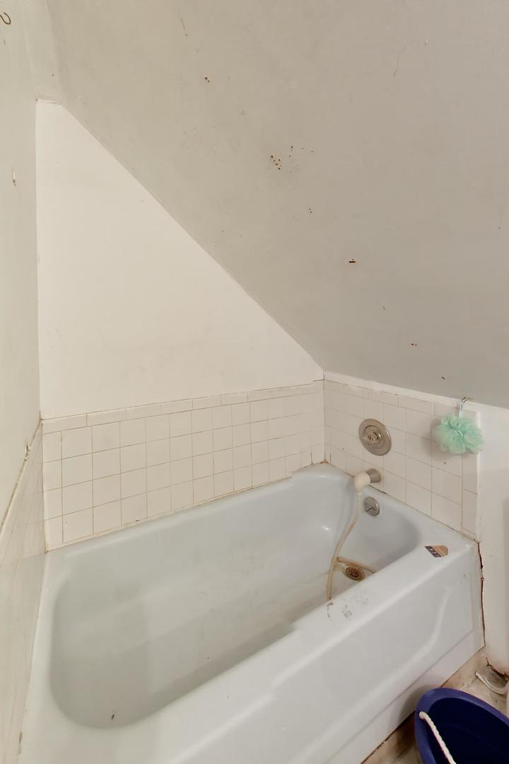 2625 S Central Park Avenue Property Photo 38