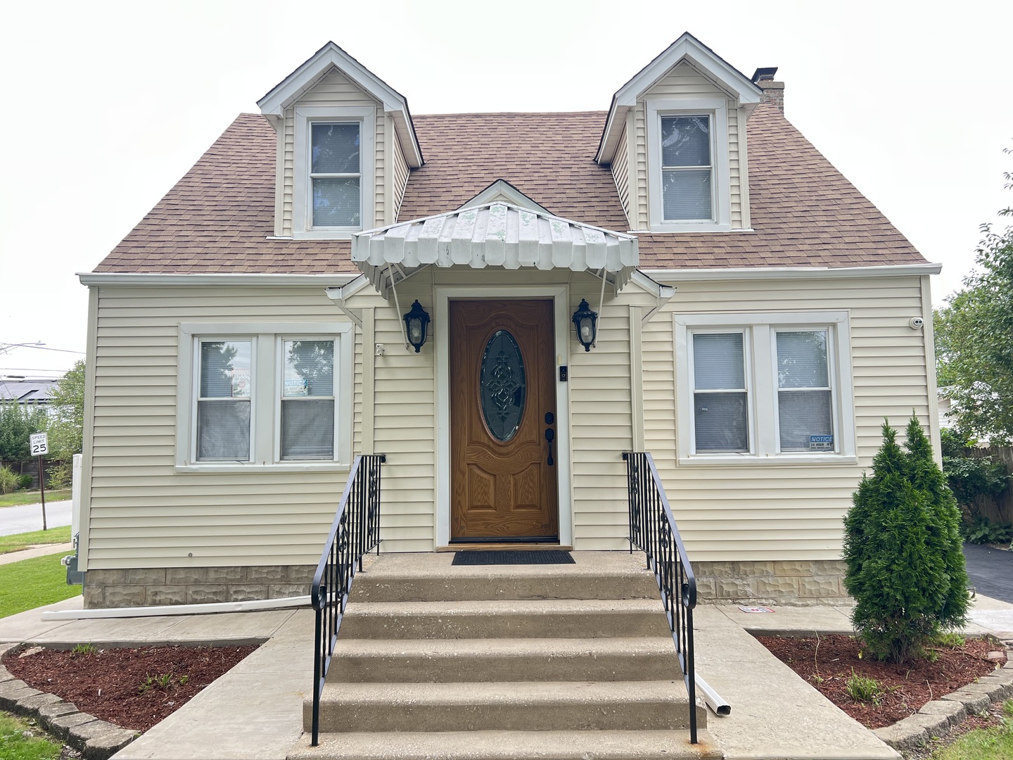 6848 W 96th Street Property Photo 1