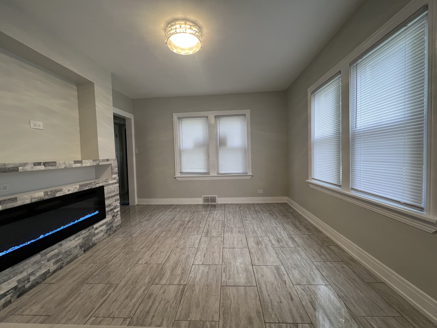 6848 W 96th Street Property Photo 2