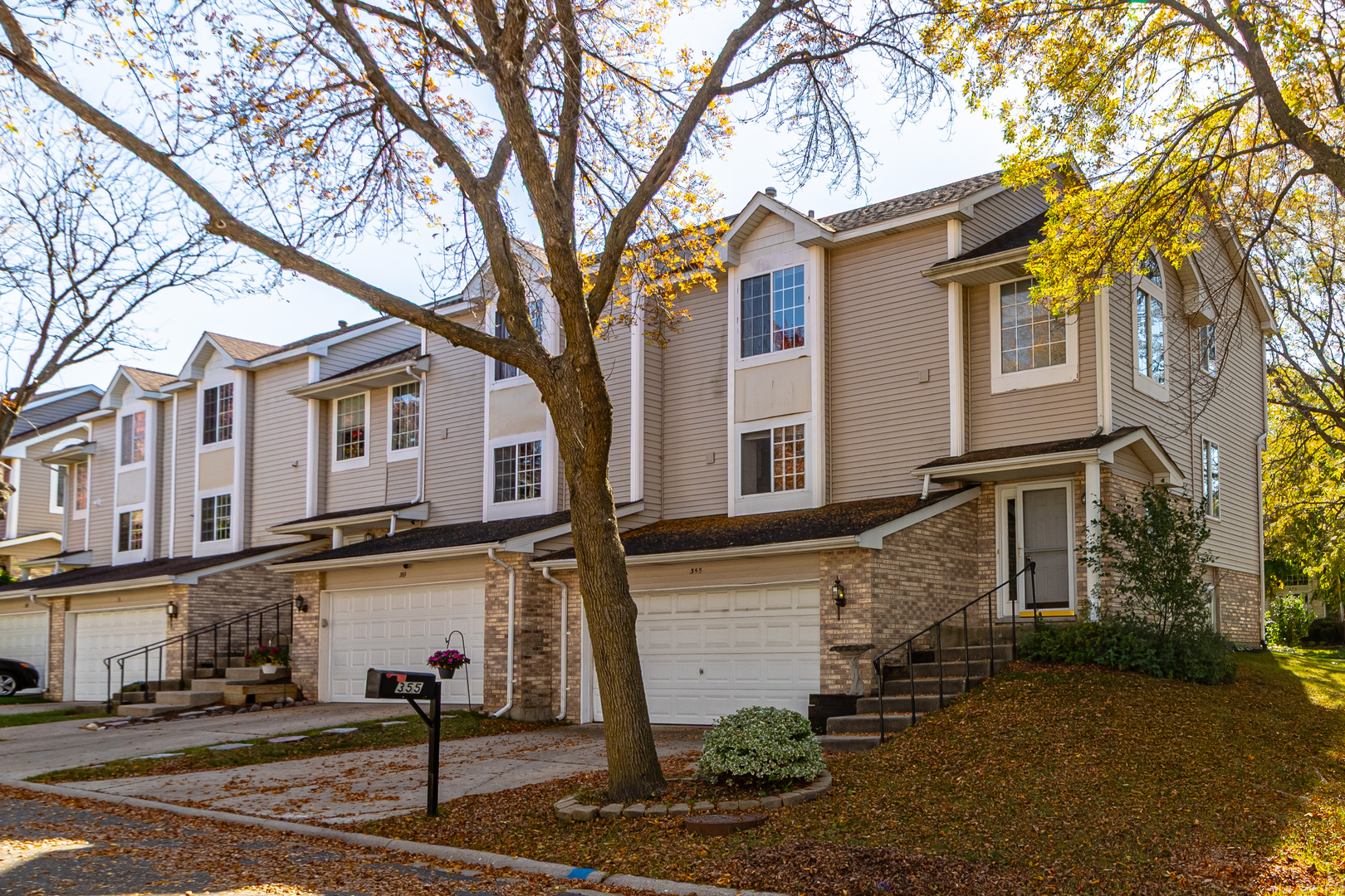 355 STEVENS Court