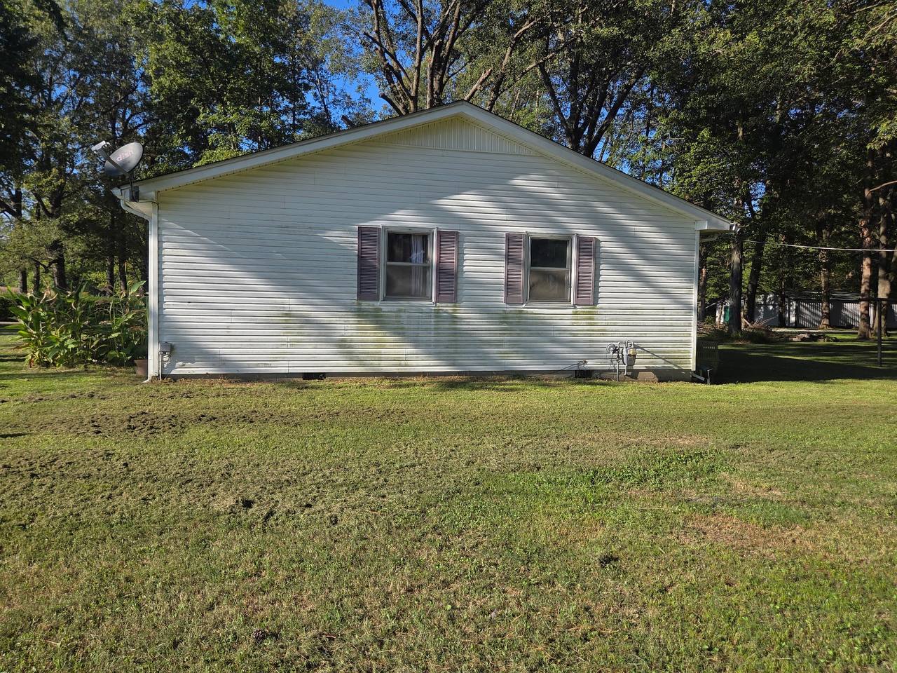768 Airport Road Property Photo 2
