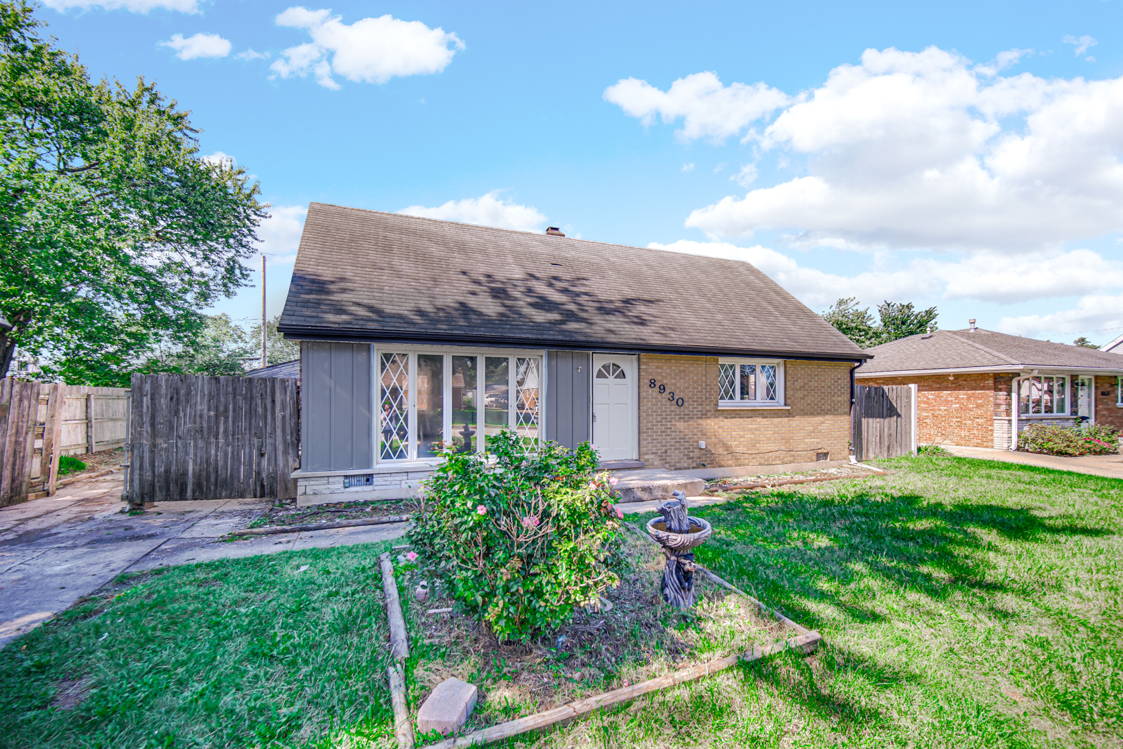 8930 Saratoga Drive Property Photo 3