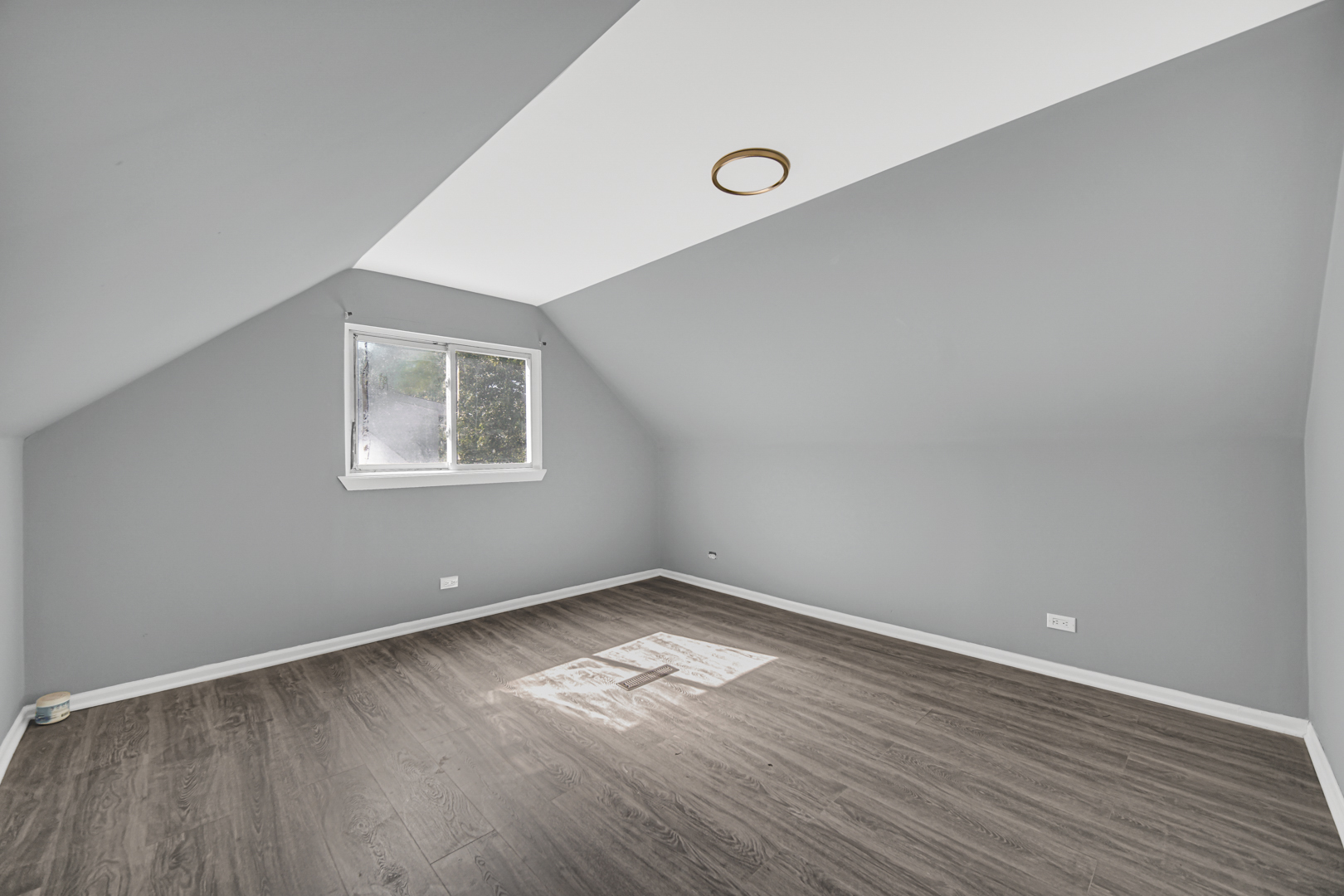 8930 Saratoga Drive Property Photo 21