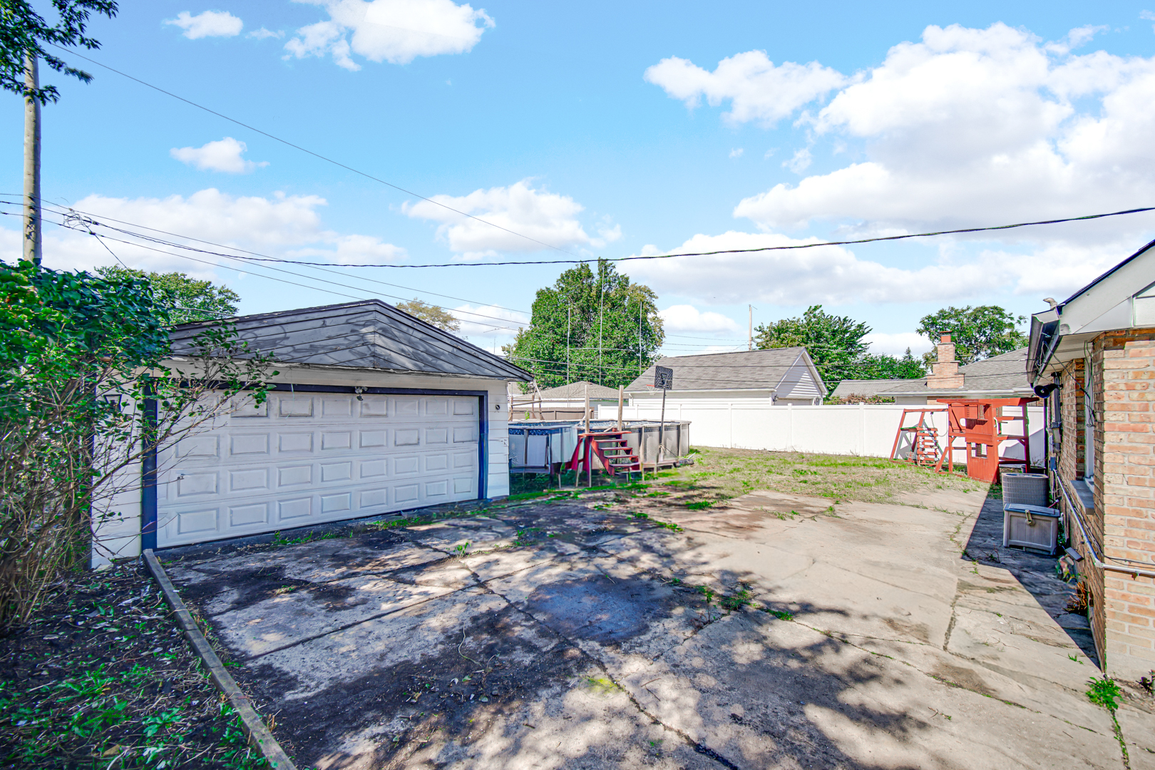 8930 Saratoga Drive Property Photo 25