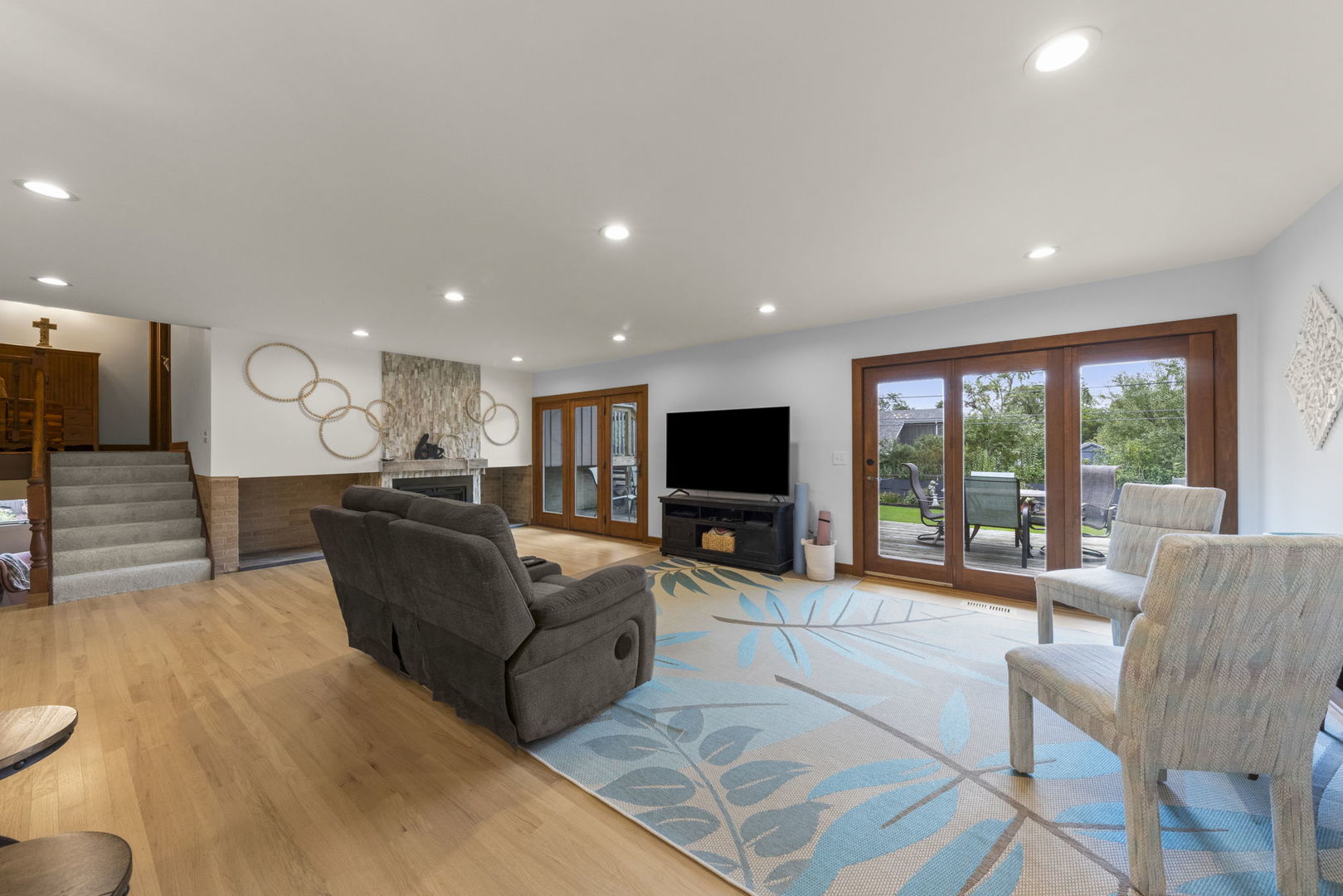 15423 Michaele Drive Property Photo 10