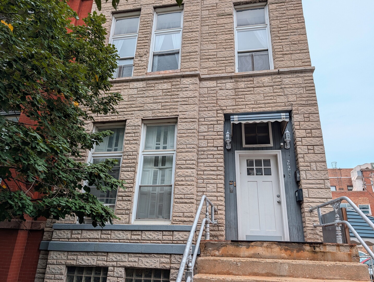 229 S Racine Avenue 1 Property Photo 1