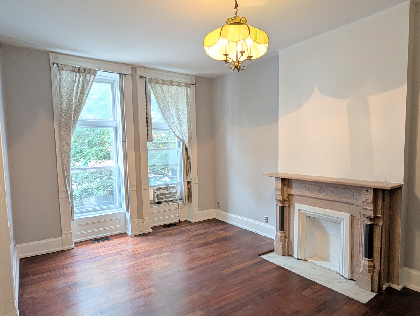 229 S Racine Avenue 1 Property Photo 6
