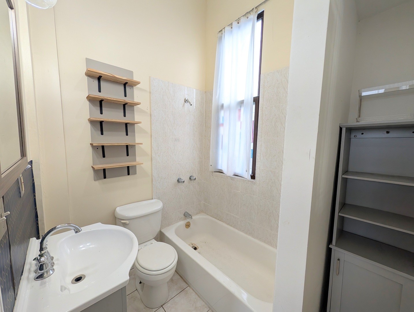 229 S Racine Avenue 1 Property Photo 10