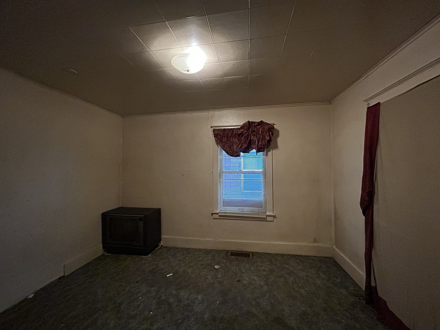 702 E Frye Avenue Property Photo 11