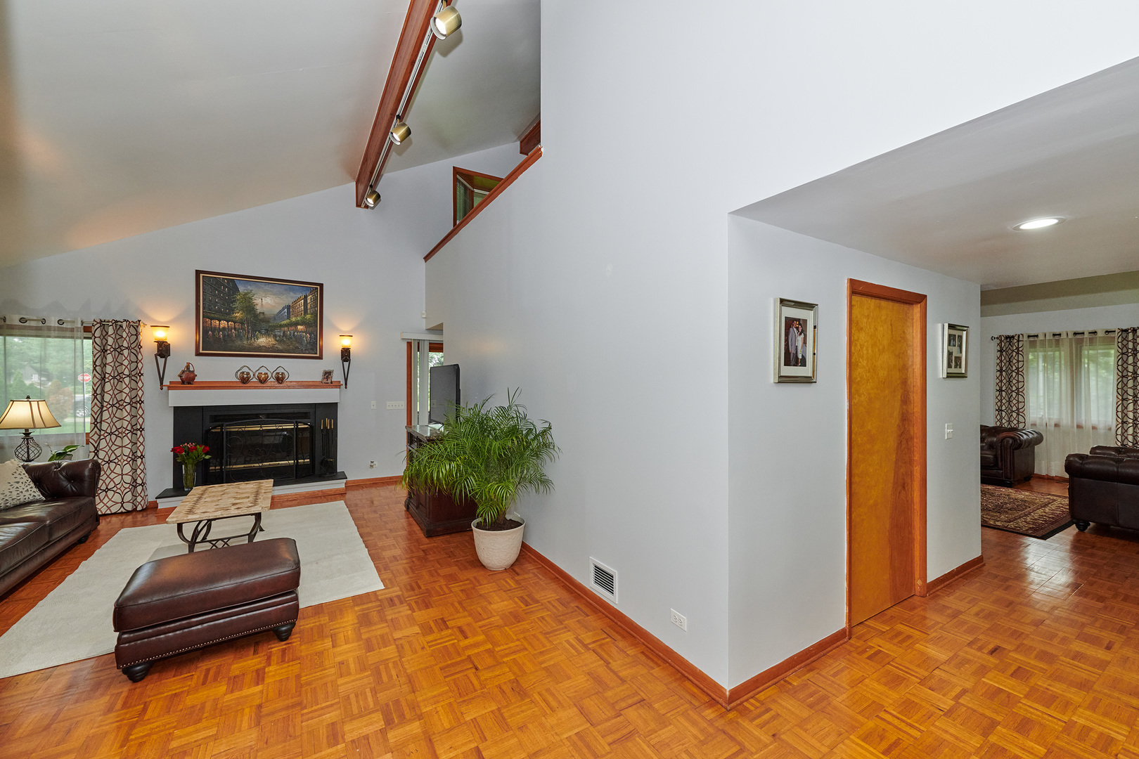 9041 Delphia Avenue Property Photo 12