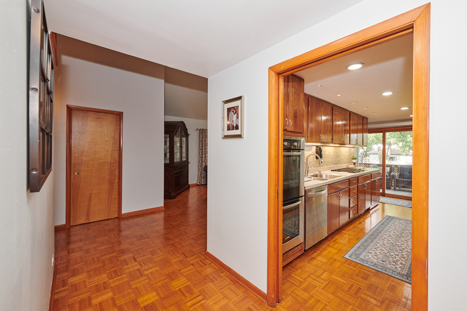 9041 Delphia Avenue Property Photo 14