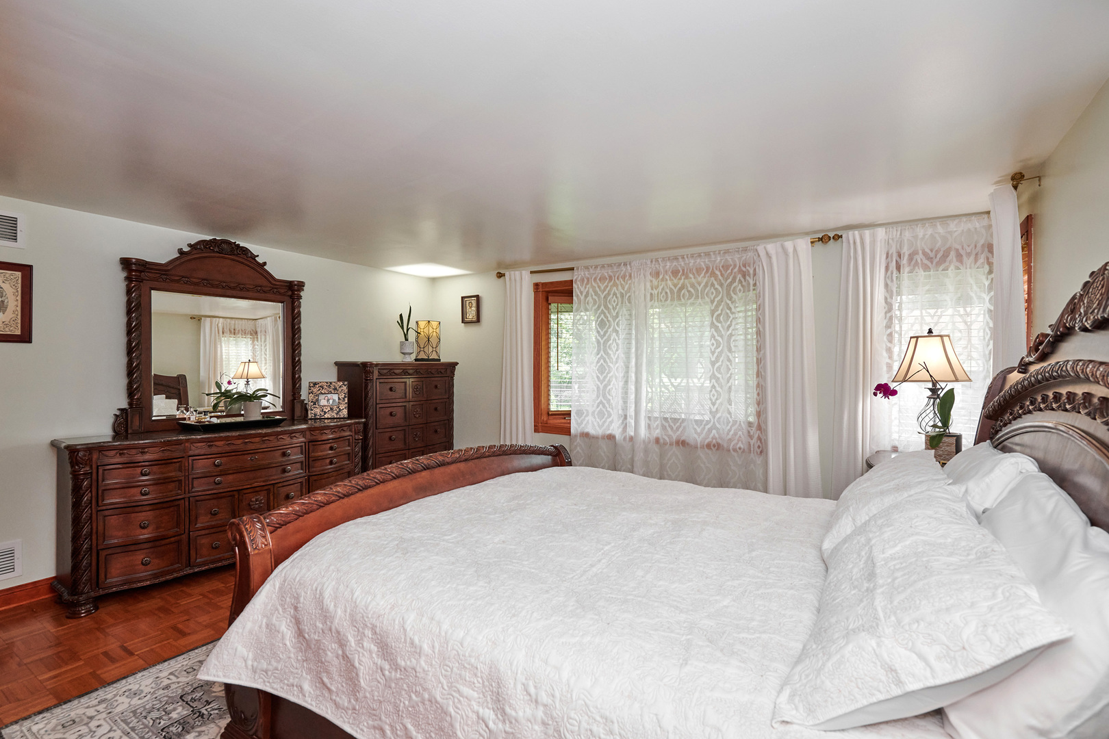 9041 Delphia Avenue Property Photo 18