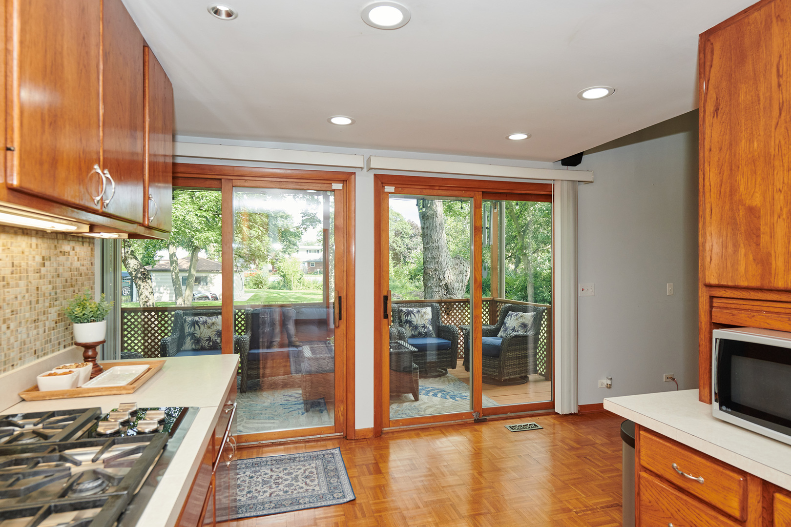 9041 Delphia Avenue Property Photo 22