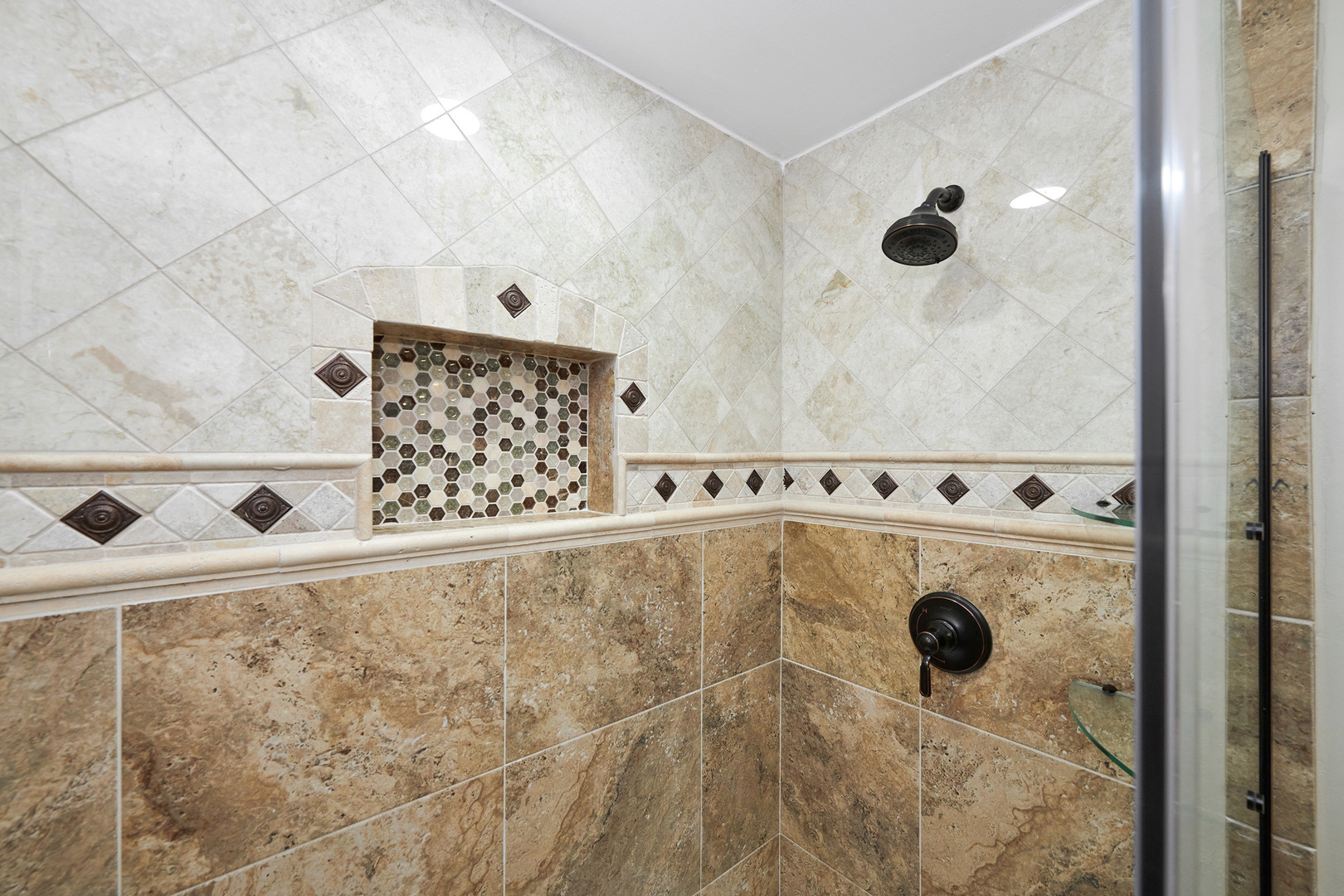 9041 Delphia Avenue Property Photo 27