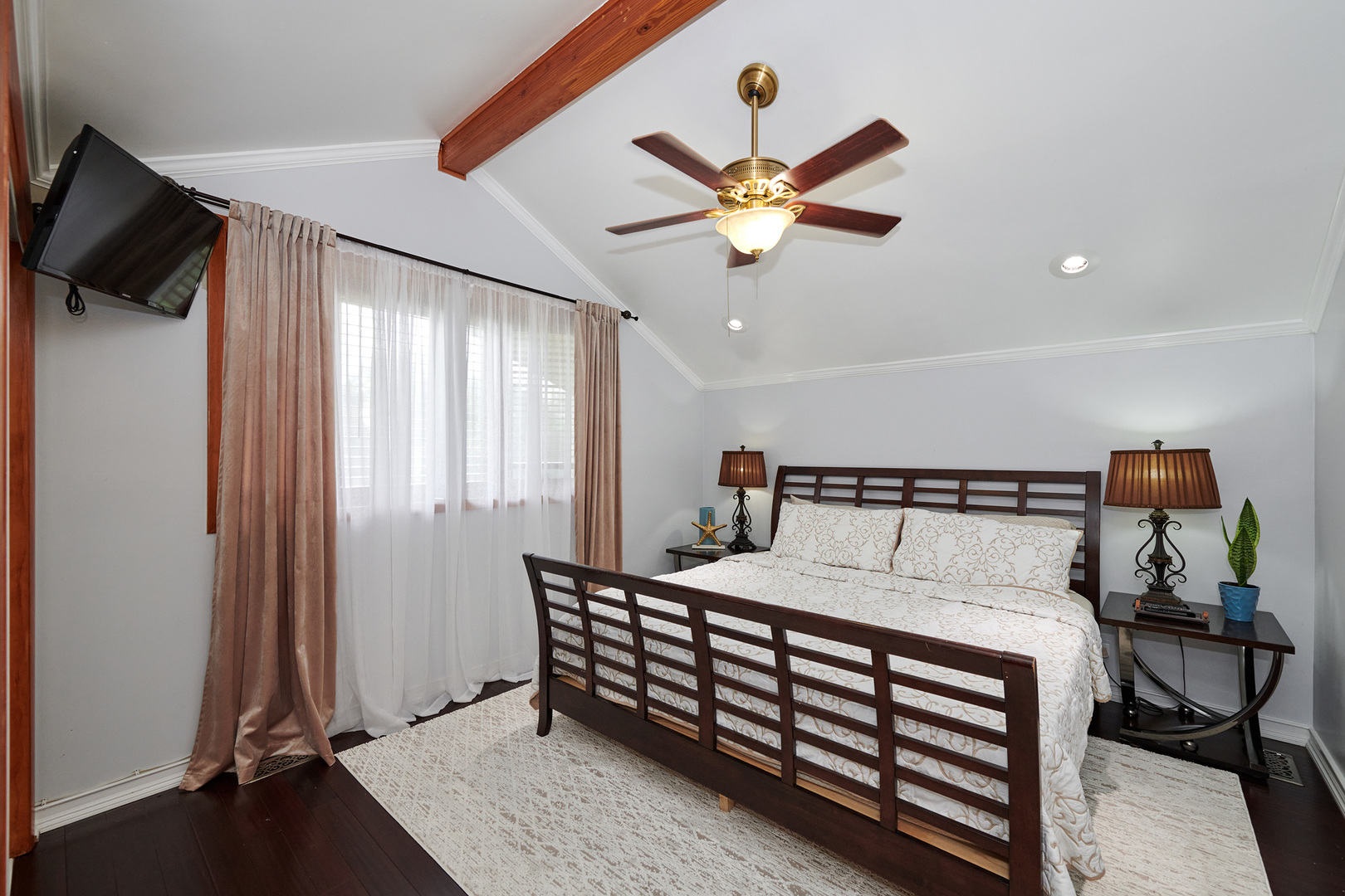 9041 Delphia Avenue Property Photo 29