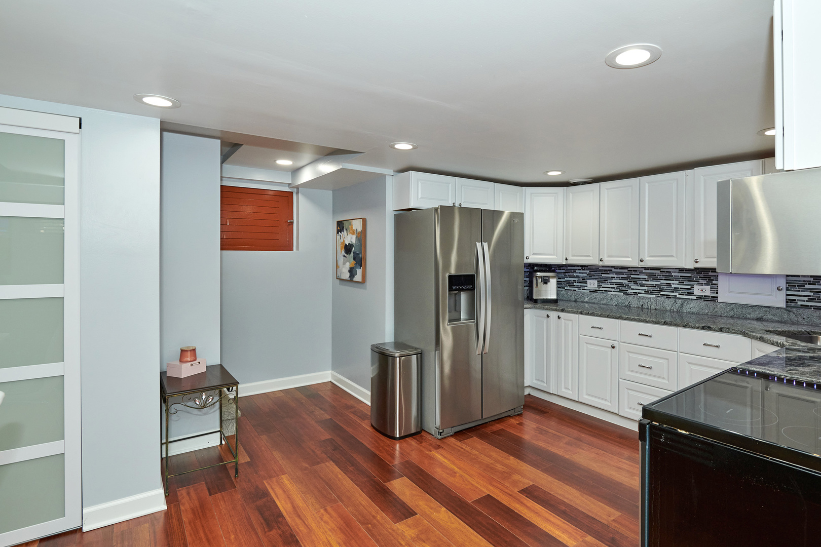 9041 Delphia Avenue Property Photo 37