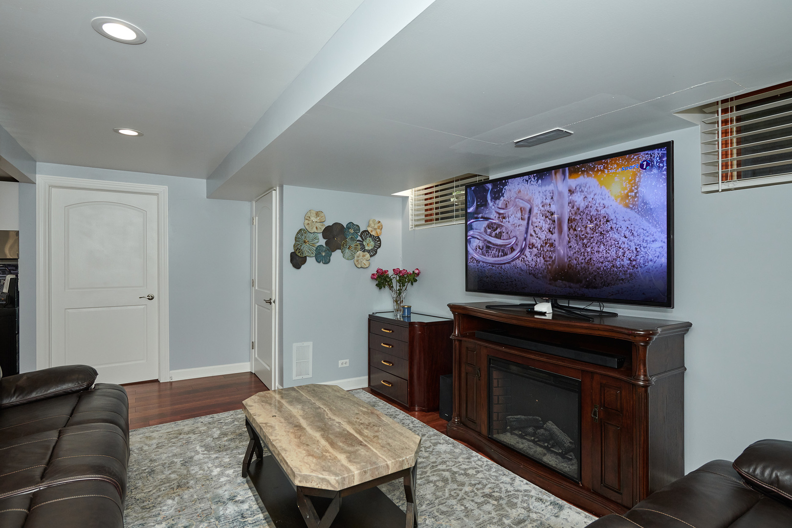 9041 Delphia Avenue Property Photo 40