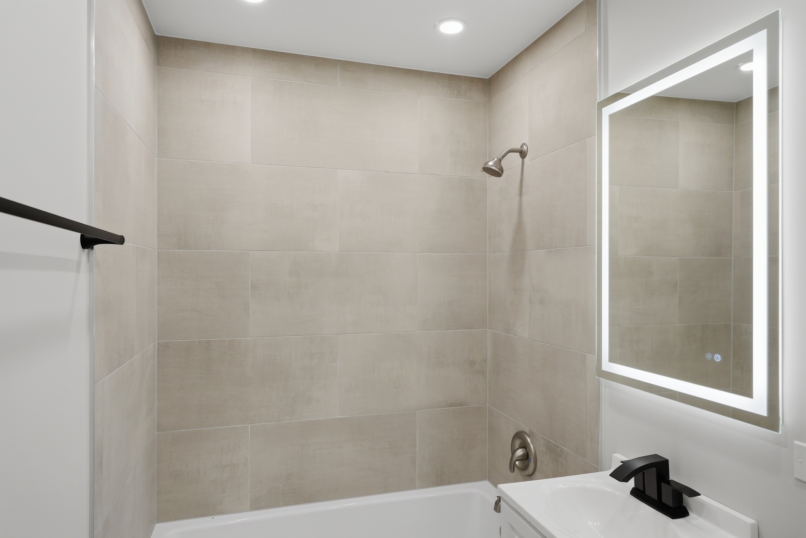 916 Mulberry Lane Property Photo 16