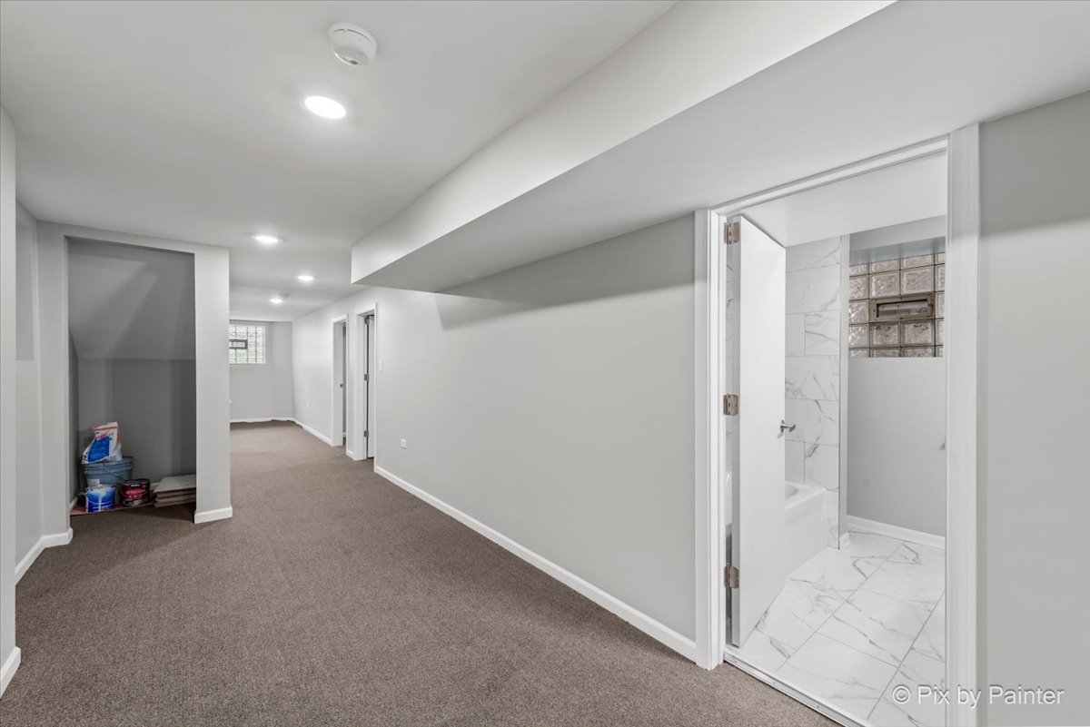 6802 S Champlain Avenue Property Photo 20
