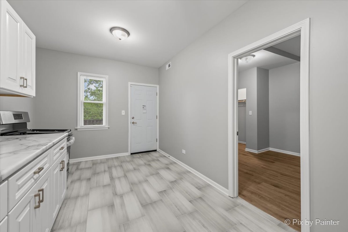 6802 S Champlain Avenue Property Photo 34