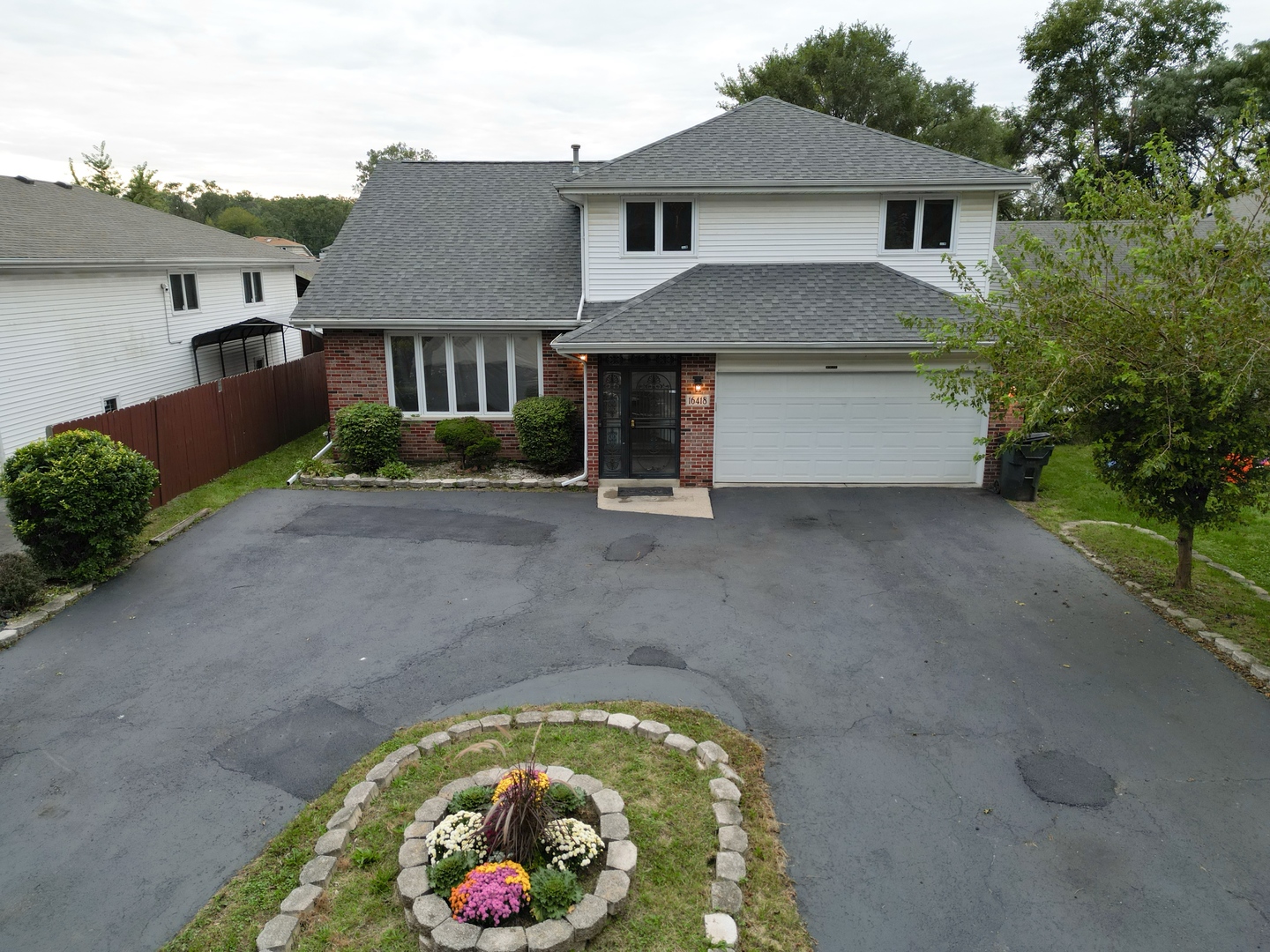 16418 Spaulding Avenue Property Photo 1