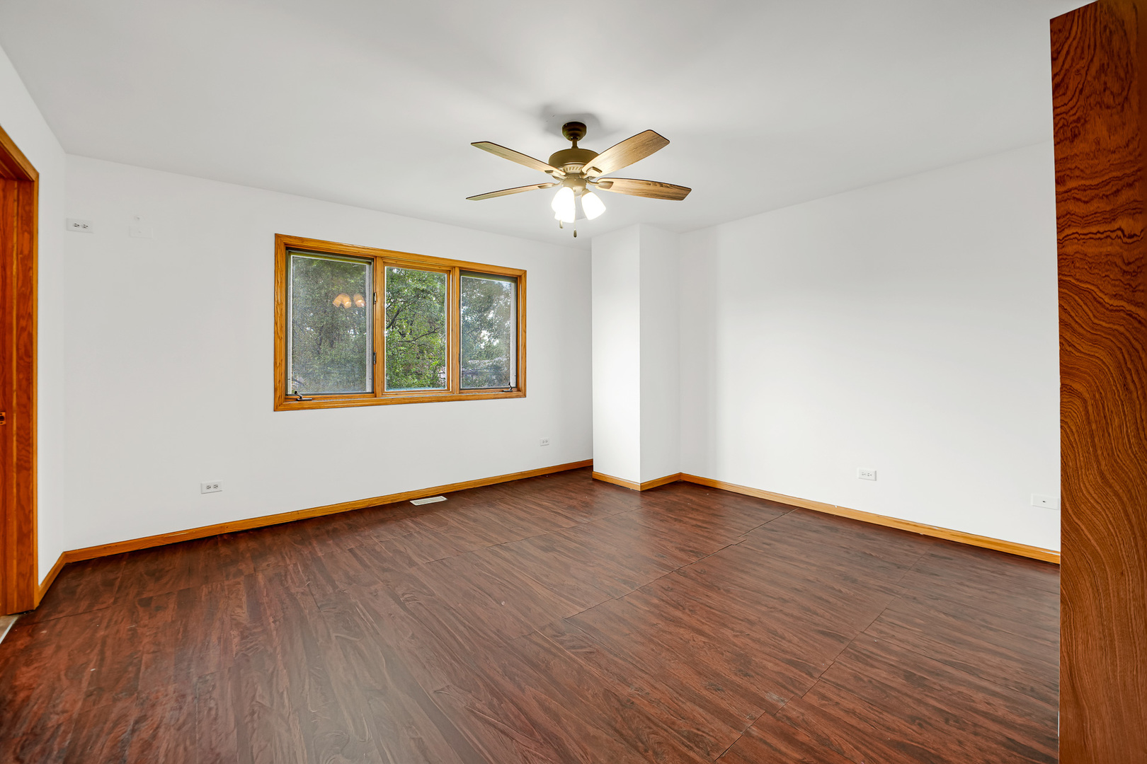 16418 Spaulding Avenue Property Photo 8