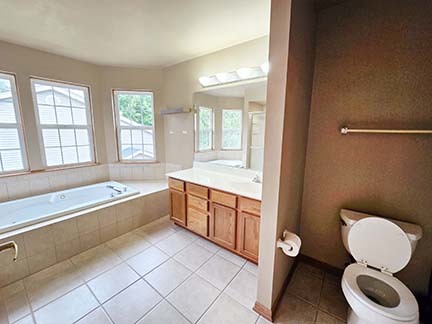 11254 Pin Oak Circle Property Photo 13