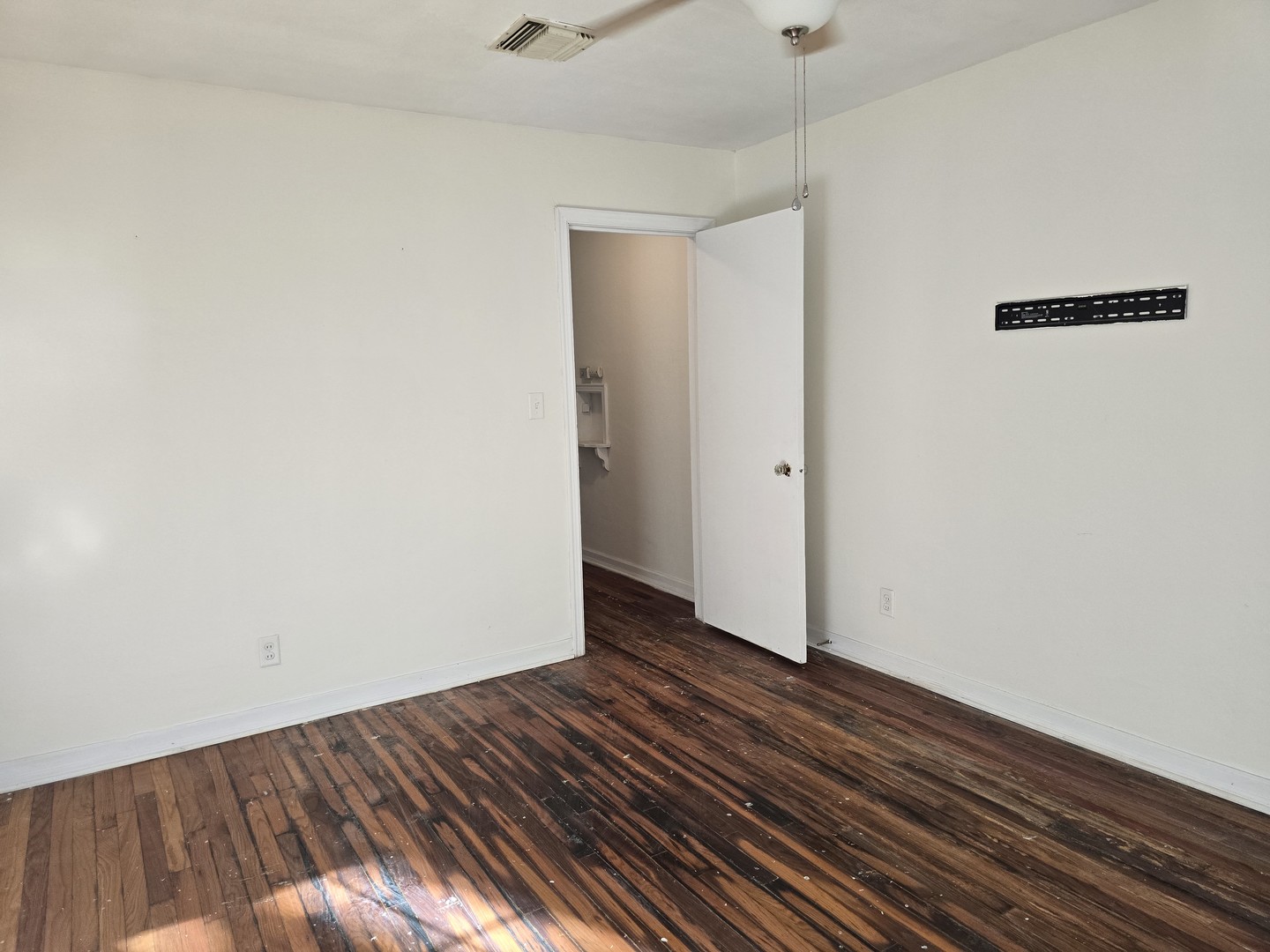 807 N Main Street Property Photo 19