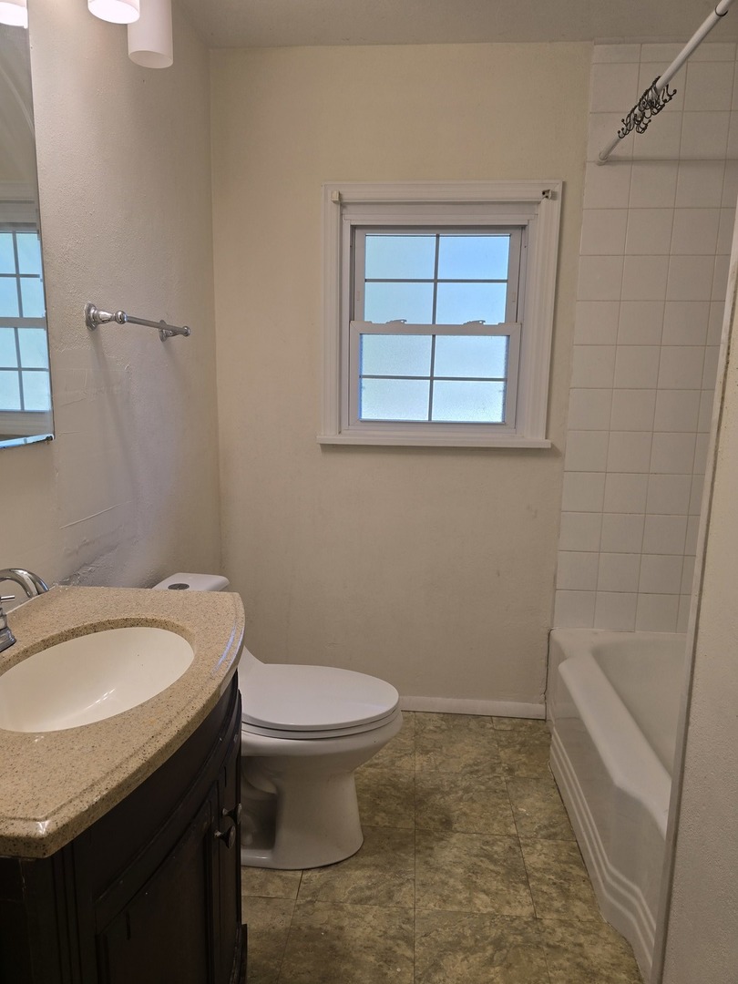 807 N Main Street Property Photo 21