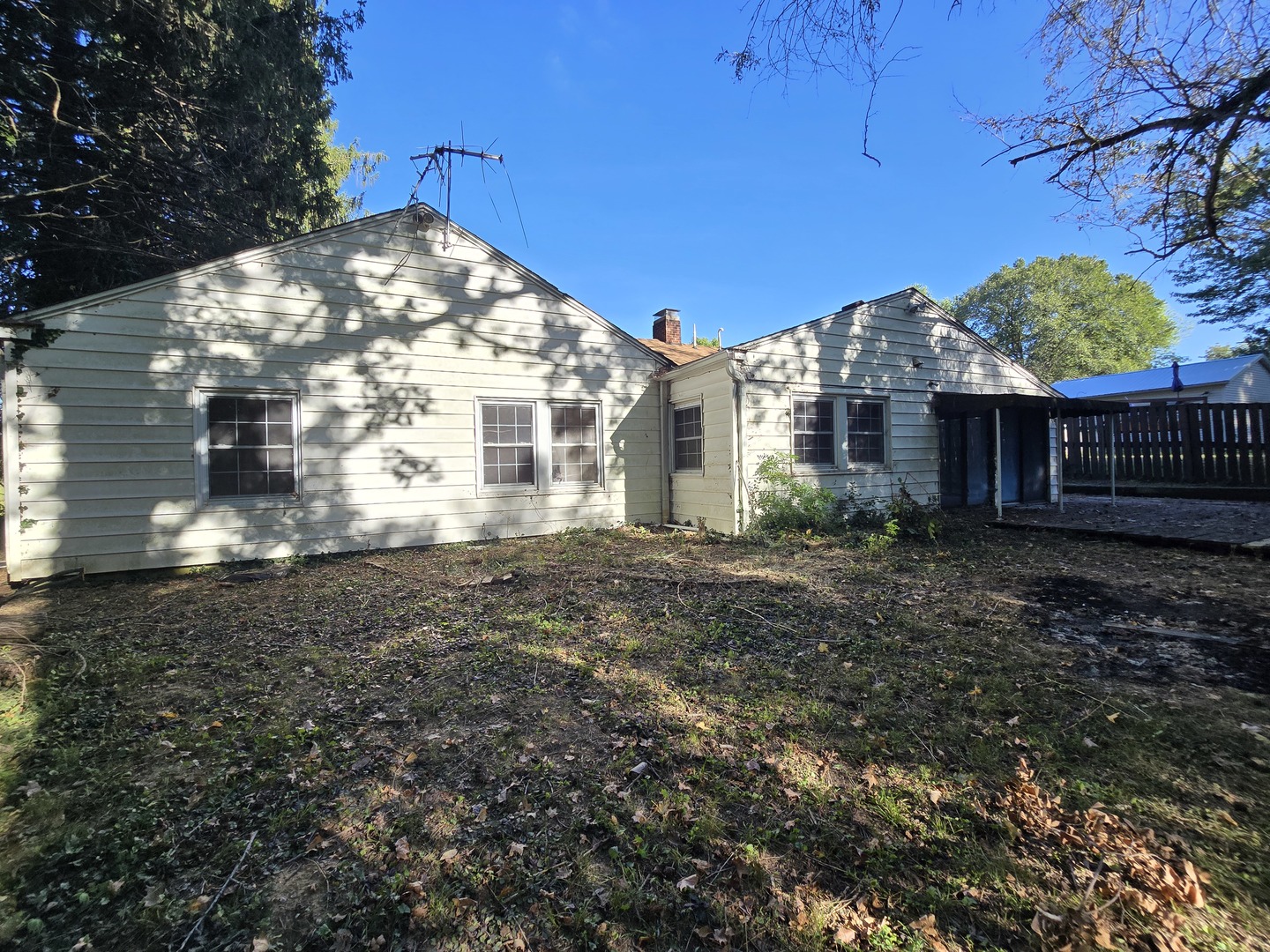 807 N Main Street Property Photo 24