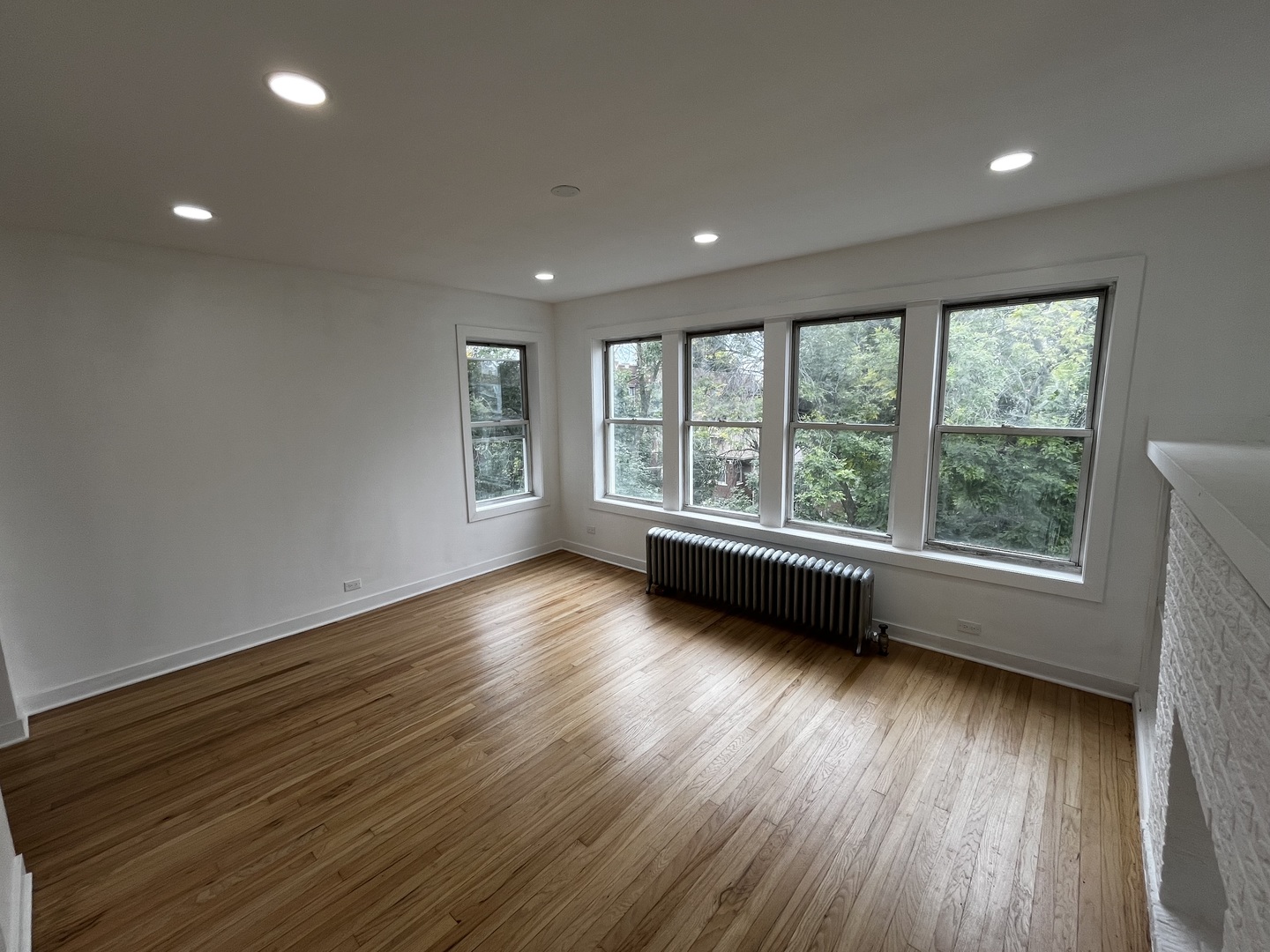 5027 N Troy Street 3 Property Photo 3
