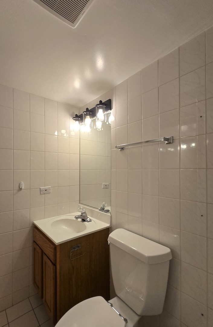 7414 W Irving Park Road 202 Property Photo 26