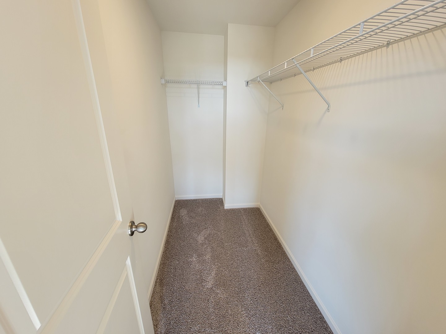 1270 Lakepointe Drive Property Photo 12