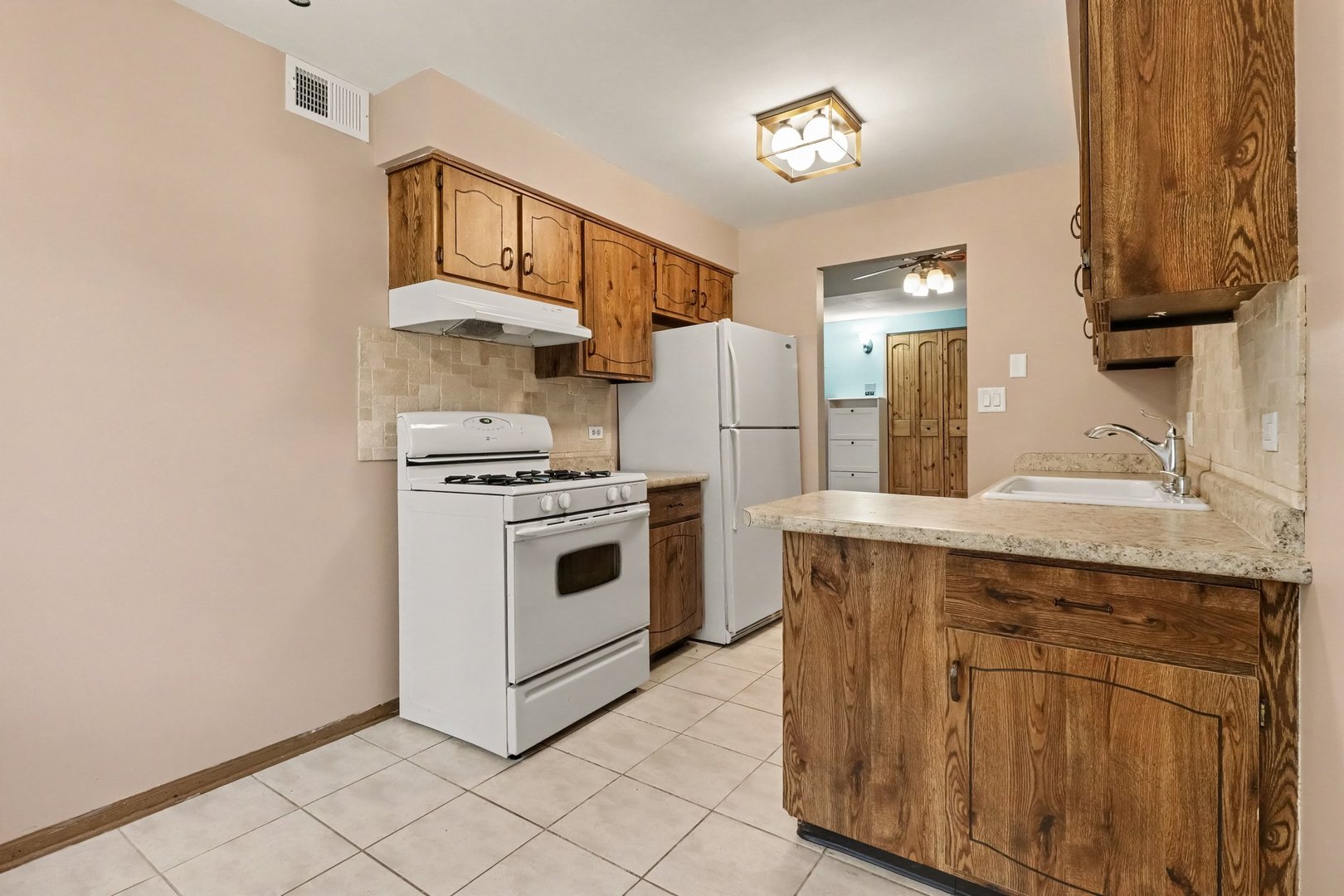 14033 S Laramie Avenue 420 Property Photo 10